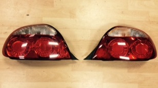 XR851883 and XR851885 Late Rear lights